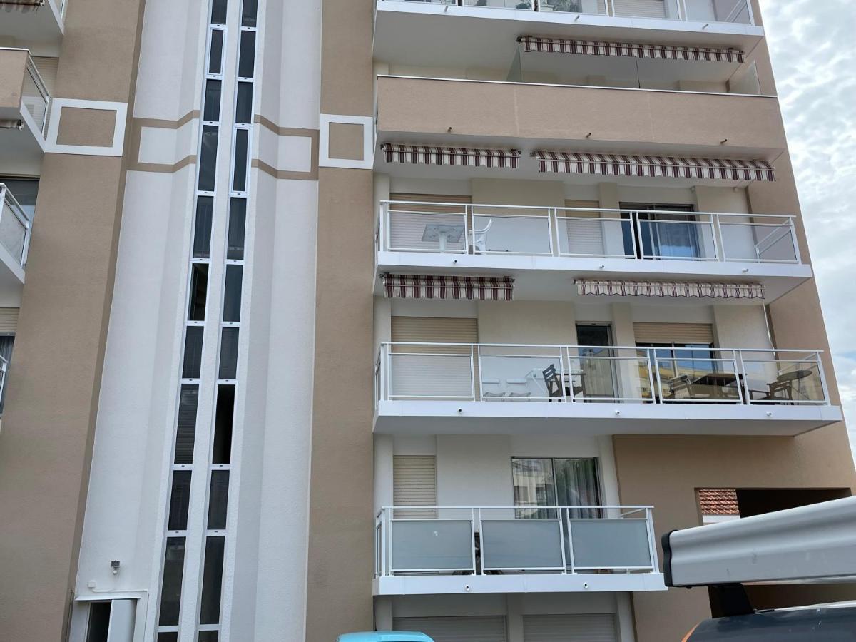 Studio En Centre Ville, Place De Parking Privee Аркашон Екстериор снимка