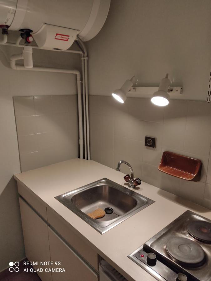 Studio En Centre Ville, Place De Parking Privee Аркашон Екстериор снимка